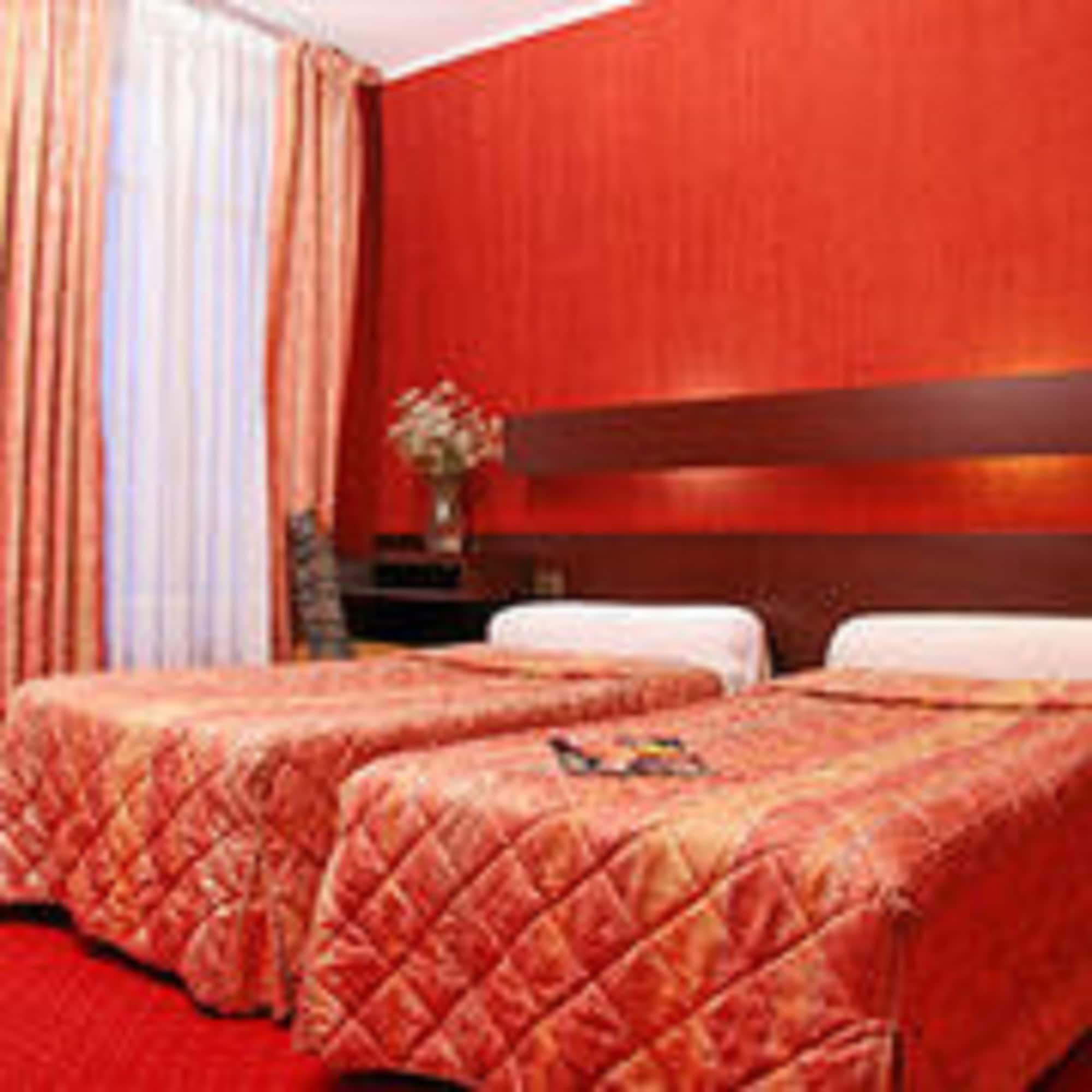 Camelia International Hotel Parijs Buitenkant foto