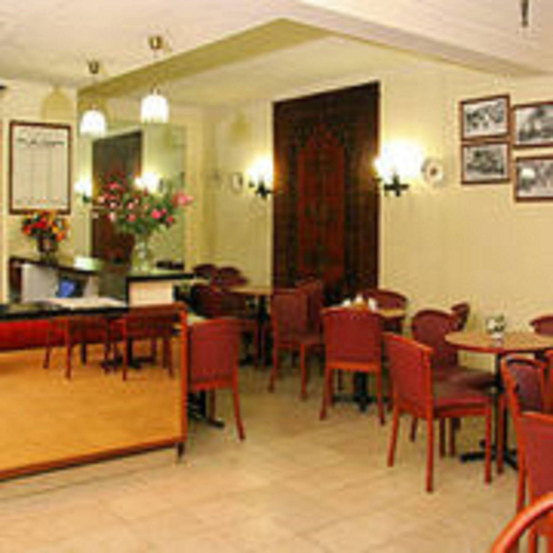 Camelia International Hotel Parijs Buitenkant foto